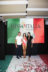 Maria Torchia è «Miss La pecora nera Beach»